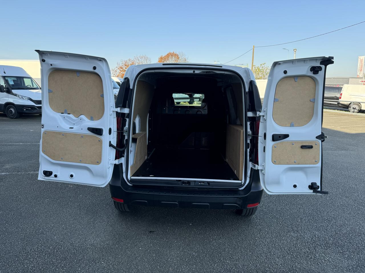 RENAULT EXPRESS 1.5 DCI 75CH CONFORT - Furgon: foto 3 RENAULT EXPRESS 1.5 DCI 75CH CONFORT - Furgon: foto 3