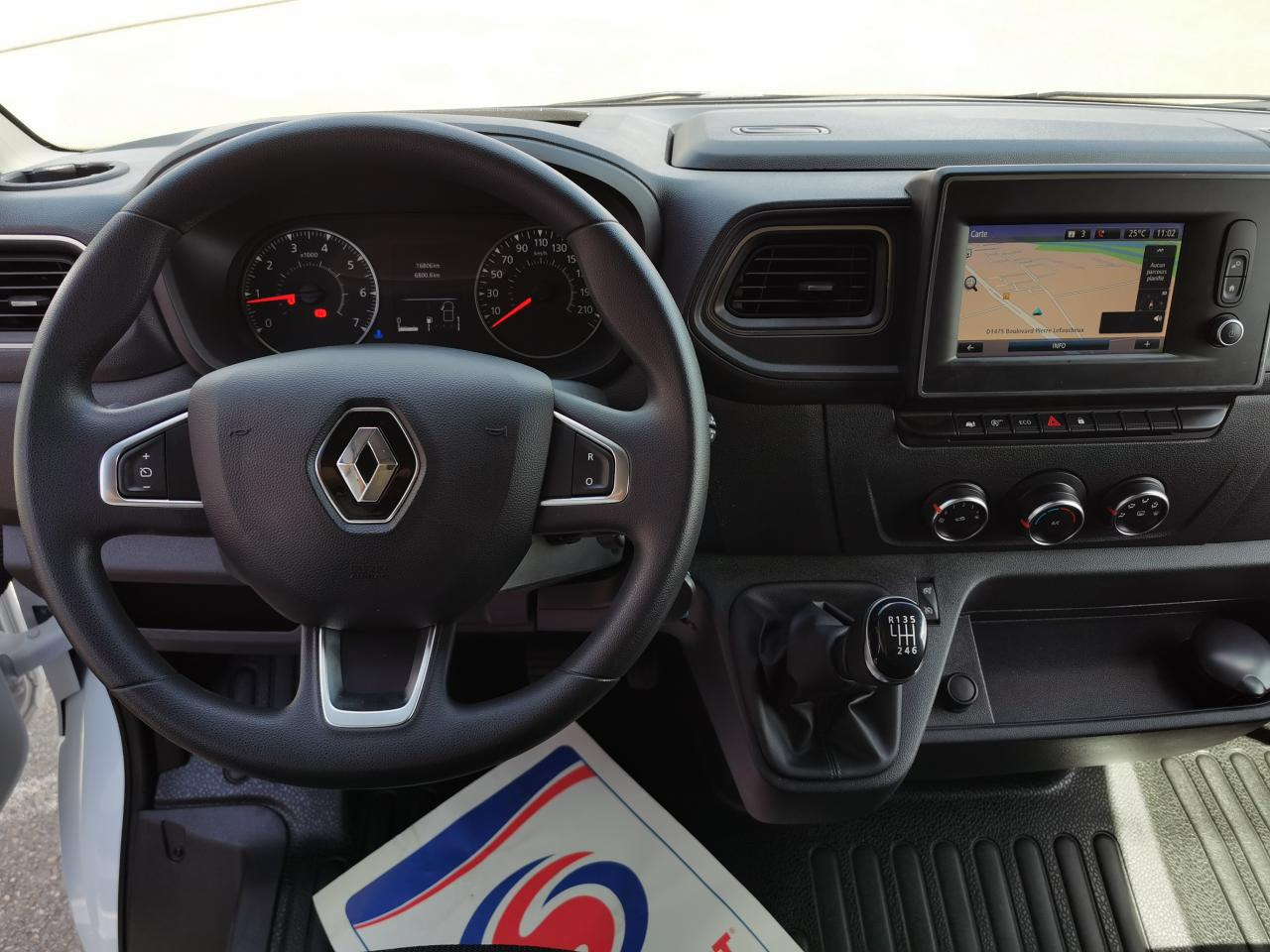 RENAULT Master Confort F3500 L3H2 2.3 Blue dCi - 135 III FOURGON Fourgon L3H2 Traction PHASE 3 - Furgon: foto 4 RENAULT Master Confort F3500 L3H2 2.3 Blue dCi - 135 III FOURGON Fourgon L3H2 Traction PHASE 3 - Furgon: foto 4