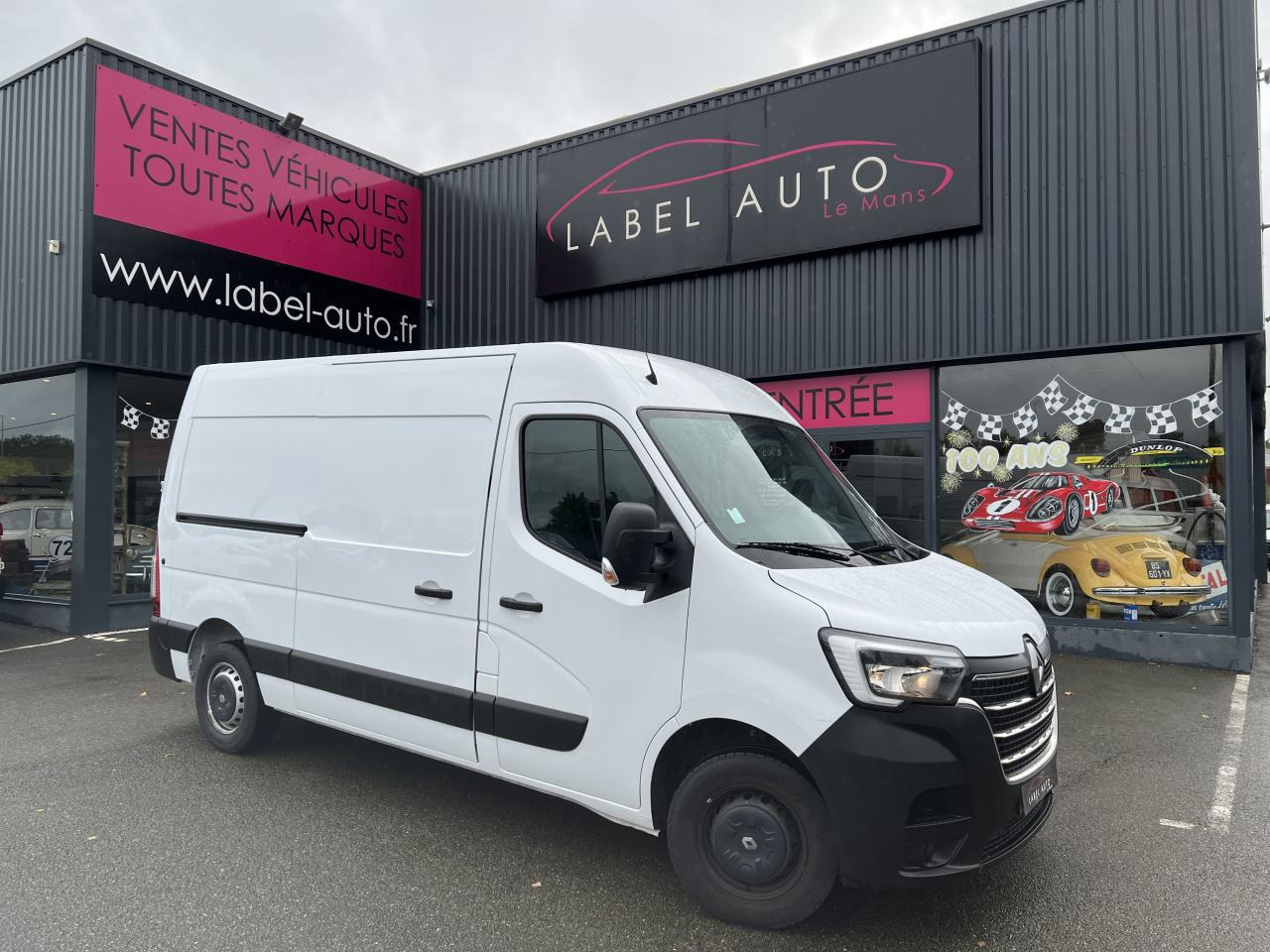 RENAULT Master Grand Confort F3300 L2H2 2.3 dCi - 135 III FOURGON Fourgon L2H2 Traction PHASE 3 - Furgon: foto 1 RENAULT Master Grand Confort F3300 L2H2 2.3 dCi - 135 III FOURGON Fourgon L2H2 Traction PHASE 3 - Furgon: foto 1