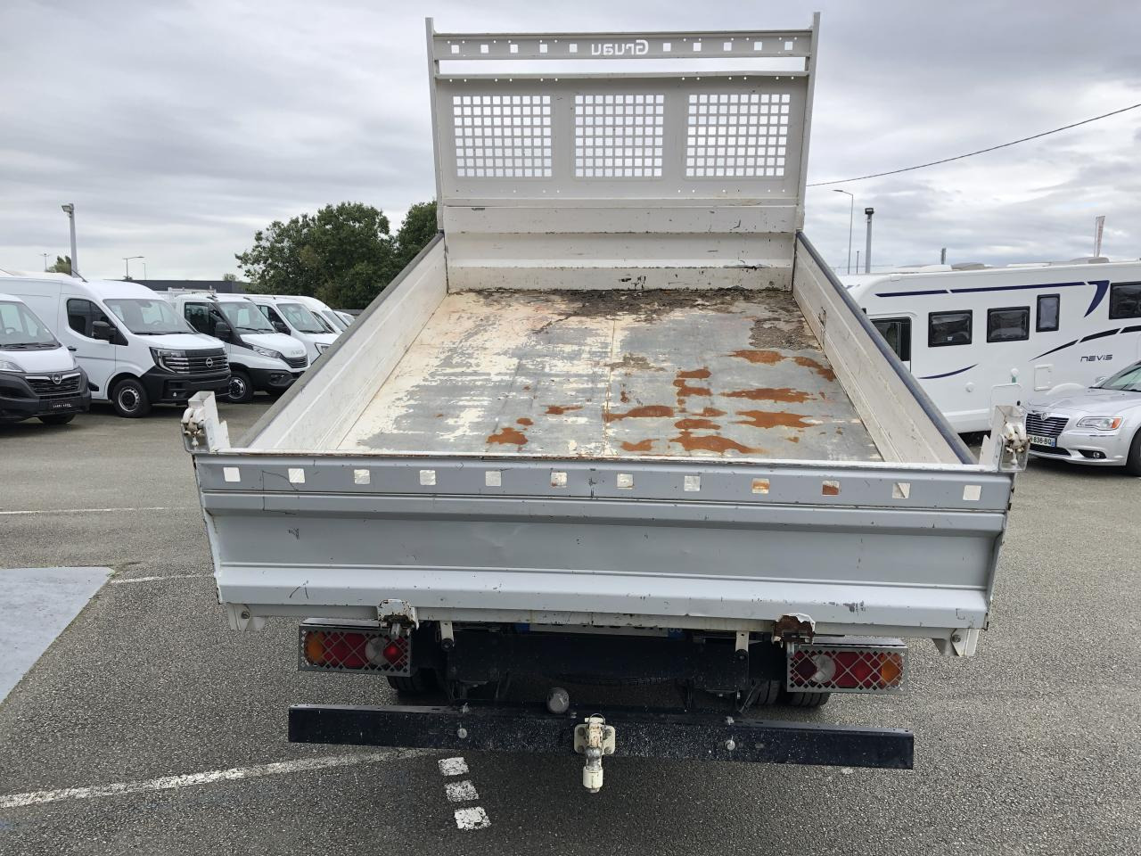 RENAULT TRUCKS MASTER 3T5 BENNE COFFRE RJ 2.3 DCI 145CH PROPULSION - Kamioncine vetëshkarkuese: foto 3 RENAULT TRUCKS MASTER 3T5 BENNE COFFRE RJ 2.3 DCI 145CH PROPULSION - Kamioncine vetëshkarkuese: foto 3