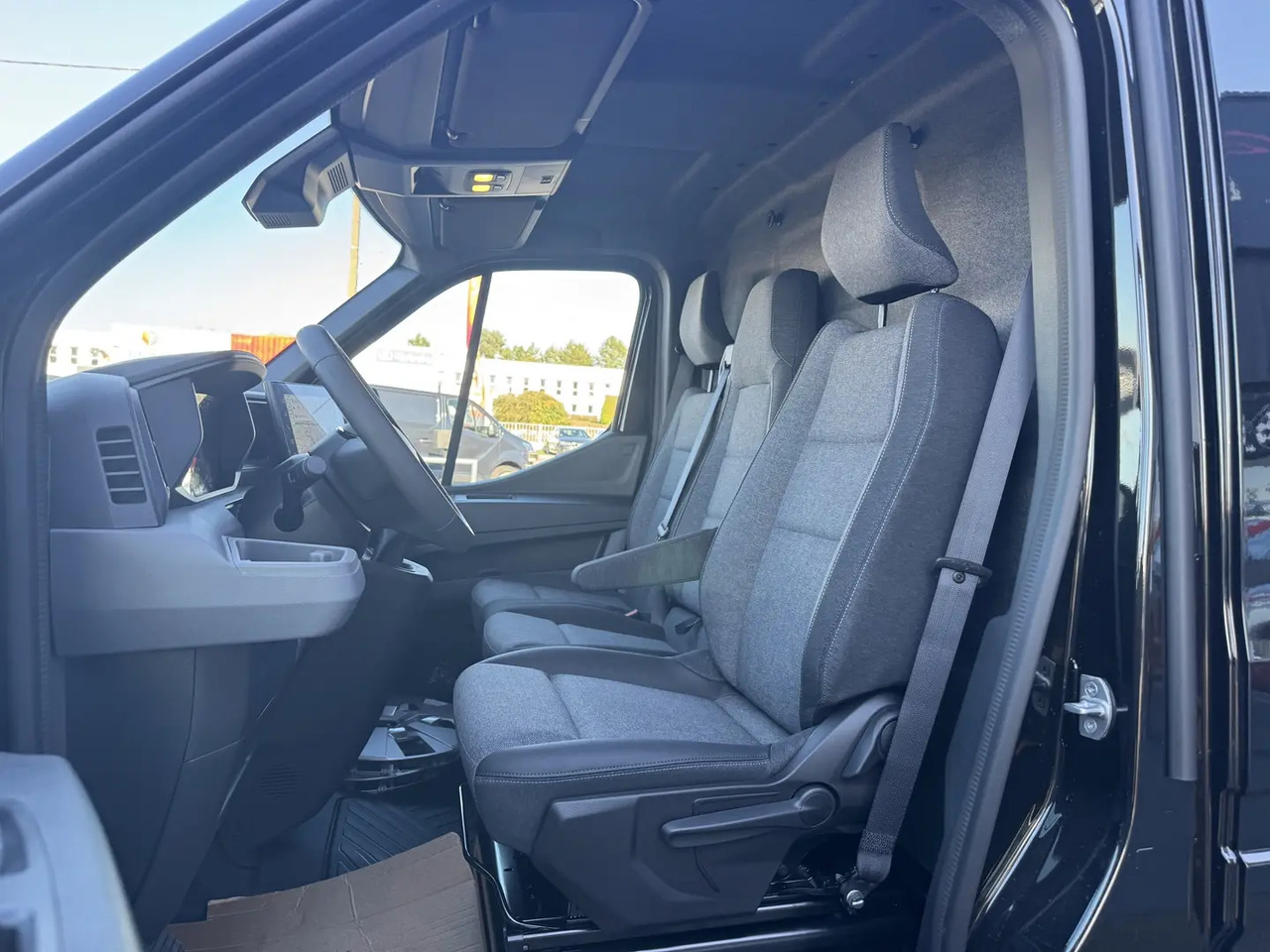 Renault Master F3500 L3H2 2.0 BLUE DCI 150CH EXTRA - Furgon: foto 4 Renault Master F3500 L3H2 2.0 BLUE DCI 150CH EXTRA - Furgon: foto 4