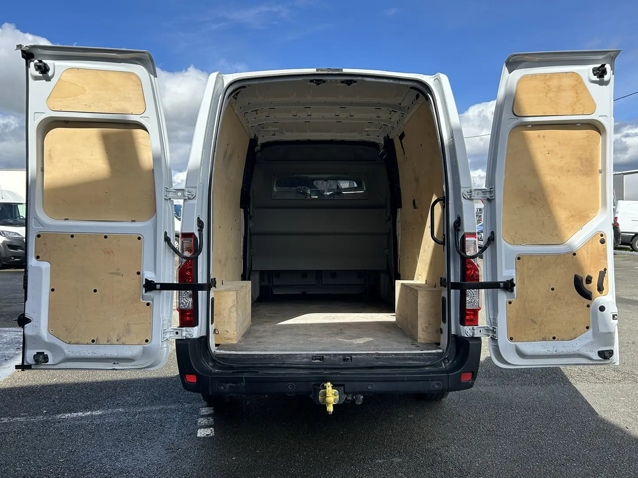 Renault Master F3500 L3H2 2.3 BLUE DCI 135CH CABINE APPROFONDIE GRAND CONFORT - Kamioncine dopio kabinë: foto 4 Renault Master F3500 L3H2 2.3 BLUE DCI 135CH CABINE APPROFONDIE GRAND CONFORT - Kamioncine dopio kabinë: foto 4