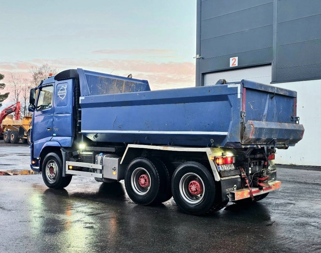 Volvo FH 16 700  - Kamion vetëshkarkues: foto 4 Volvo FH 16 700  - Kamion vetëshkarkues: foto 4