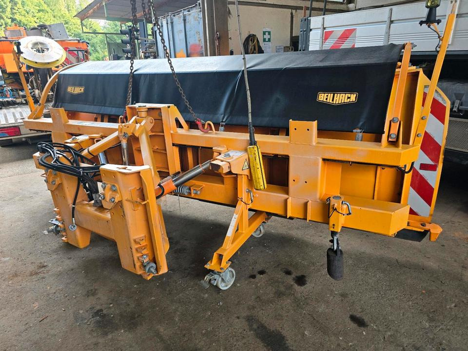 Beilhack Schneepflug PVF 34-4 Schneeschieber Schneeschild Schmidt für Unimog 405/10 405/12 UGN UGE LKW Winterdienst - Borëpastruese: foto 3 Beilhack Schneepflug PVF 34-4 Schneeschieber Schneeschild Schmidt für Unimog 405/10 405/12 UGN UGE LKW Winterdienst - Borëpastruese: foto 3