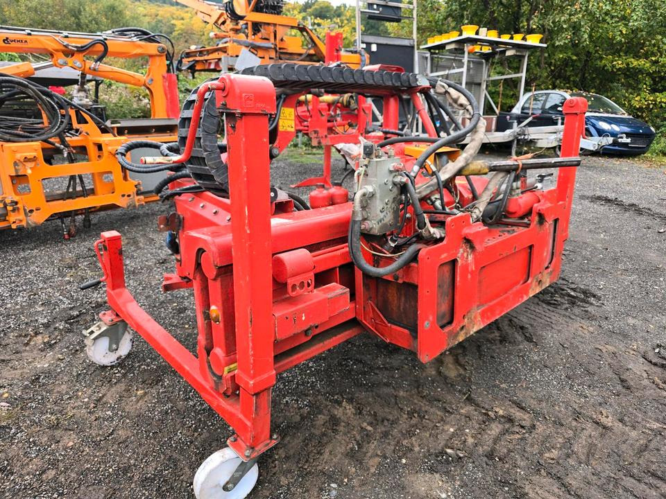 Dücker RSM 13 Randstreifenmäher Böschungsmäher Böschungsmulcher Bankettmäher für Unimog 405 UGE UGN - Trince me spostim anësor: foto 2 Dücker RSM 13 Randstreifenmäher Böschungsmäher Böschungsmulcher Bankettmäher für Unimog 405 UGE UGN - Trince me spostim anësor: foto 2