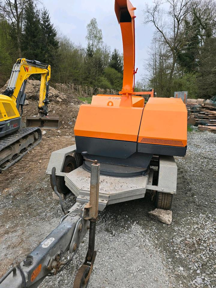 Jensen A540 Holzhacker Holzhäcksler Häcksler Holzhackschnitzler Tünnißen Stocks Dücker Kubot Motor - Copëtuese druri: foto 5 Jensen A540 Holzhacker Holzhäcksler Häcksler Holzhackschnitzler Tünnißen Stocks Dücker Kubot Motor - Copëtuese druri: foto 5