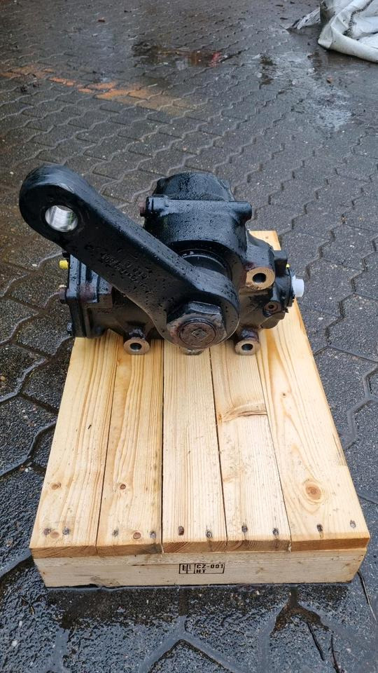 Lenkgetriebe Unimog 405 U423 Servolenkung 430 427 429 527 530 Mercedes Benz - Kutia e drejtimit për Mjet bujqësor/ Special: foto 2 Lenkgetriebe Unimog 405 U423 Servolenkung 430 427 429 527 530 Mercedes Benz - Kutia e drejtimit për Mjet bujqësor/ Special: foto 2