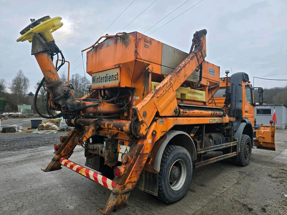 Mercedes-Benz Allrad Atego 1828 AK Absetzkipper Meiller Schmidt Schneepflug Küpper-Weisser Salzstreuer Allrad - Makinë për heqjen e borës: foto 3 Mercedes-Benz Allrad Atego 1828 AK Absetzkipper Meiller Schmidt Schneepflug Küpper-Weisser Salzstreuer Allrad - Makinë për heqjen e borës: foto 3