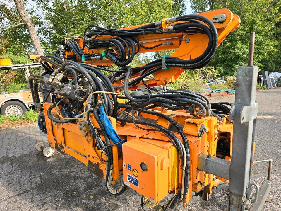 Mulag MFK 600 Mähausleger mit Randstreifenmäher MRF 350 Böschungsmäher Böschungsmulcher Hangmäher MKM 700 FME 600 500 - Trince me krahe: foto 5 Mulag MFK 600 Mähausleger mit Randstreifenmäher MRF 350 Böschungsmäher Böschungsmulcher Hangmäher MKM 700 FME 600 500 - Trince me krahe: foto 5
