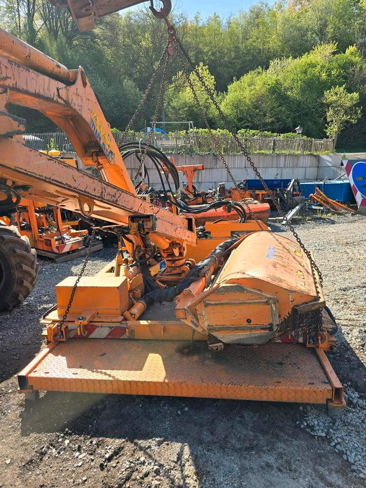 Mulag MHU 800 Mähausleger Böschungsmäher Böschungsmulcher für Unimog 405 U 300 400 500 318 423 427 430 527 535 530 Mercedes-Benz - Trince me krahe: foto 5 Mulag MHU 800 Mähausleger Böschungsmäher Böschungsmulcher für Unimog 405 U 300 400 500 318 423 427 430 527 535 530 Mercedes-Benz - Trince me krahe: foto 5
