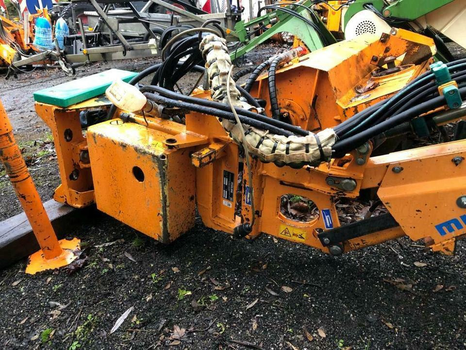 Mulag MRK 300 Randstreifenmäher Böschungsmulcher Mähausleger MKM - Trince me spostim anësor: foto 2 Mulag MRK 300 Randstreifenmäher Böschungsmulcher Mähausleger MKM - Trince me spostim anësor: foto 2