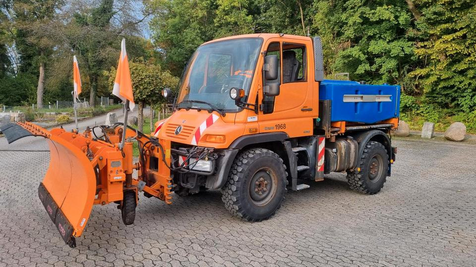 Makinë për heqjen e borës Zu Vermieten Unimog U 290 300 400 500 mit Winterdienstausstattung Schmidt Stratos Schneepflug Mercedes Benz: foto 1
