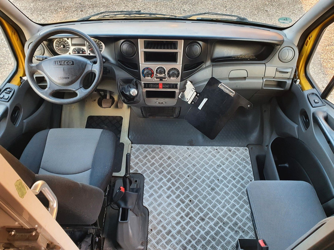 Iveco Daily Koffer Luftfeder Automatik 1.Hd. Integral - Veturë: foto 5 Iveco Daily Koffer Luftfeder Automatik 1.Hd. Integral - Veturë: foto 5