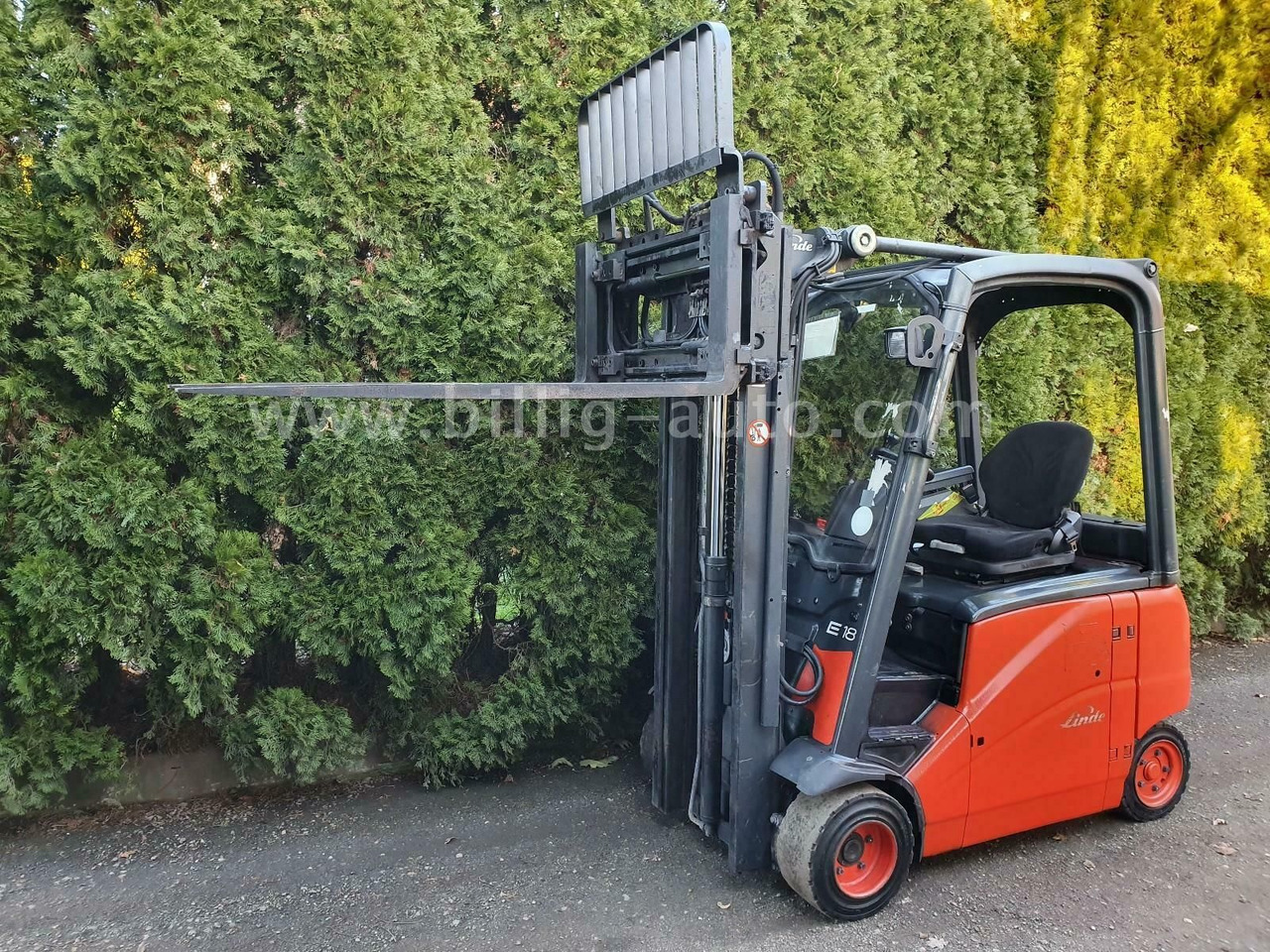 Linde E18 PH 4-Rad Seitenschieber*Zinkenverstellung* - Pirun elektrik: foto 1 Linde E18 PH 4-Rad Seitenschieber*Zinkenverstellung* - Pirun elektrik: foto 1