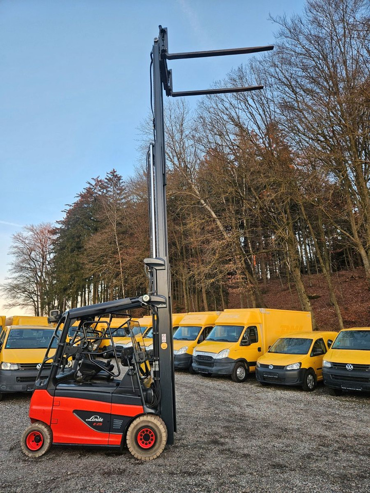 Linde E25 R Roadster , 6.880mm Hubhöhe, StVZO hydr. Zi - Pirun elektrik: foto 3 Linde E25 R Roadster , 6.880mm Hubhöhe, StVZO hydr. Zi - Pirun elektrik: foto 3
