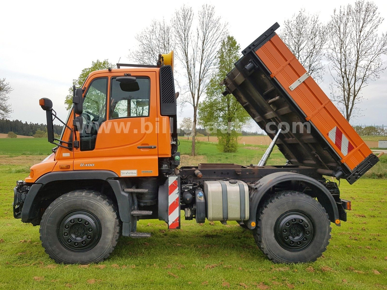 Unimog U400 405/12*HYDROSTAT*VARIOPILOT*Euro4*Kipper - Kamion vetëshkarkues: foto 3 Unimog U400 405/12*HYDROSTAT*VARIOPILOT*Euro4*Kipper - Kamion vetëshkarkues: foto 3