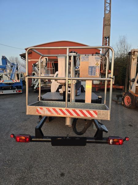 Isuzu D-Max 4x4 podnośnik koszowy 16 m Comet New Eurosky - Platformë ajrore e montuar në kamion: foto 3 Isuzu D-Max 4x4 podnośnik koszowy 16 m Comet New Eurosky - Platformë ajrore e montuar në kamion: foto 3