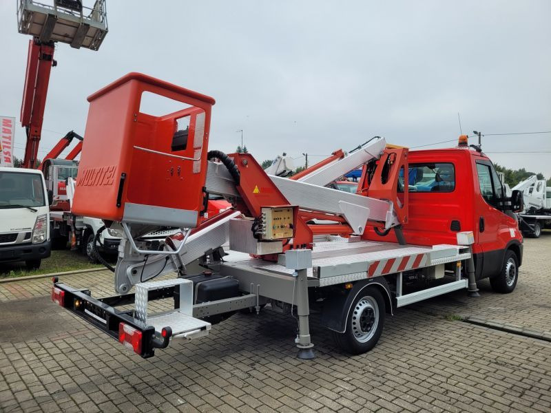 Iveco Daily 35S12 podnośnik koszowy 17 m Multitel MX170 - Platformë ajrore e montuar në kamion: foto 3 Iveco Daily 35S12 podnośnik koszowy 17 m Multitel MX170 - Platformë ajrore e montuar në kamion: foto 3