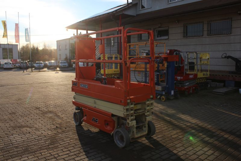Podnośnik nożycowy elektryczny 8 m JLG 1930 ES - Ngritës gërshërë: foto 4 Podnośnik nożycowy elektryczny 8 m JLG 1930 ES - Ngritës gërshërë: foto 4