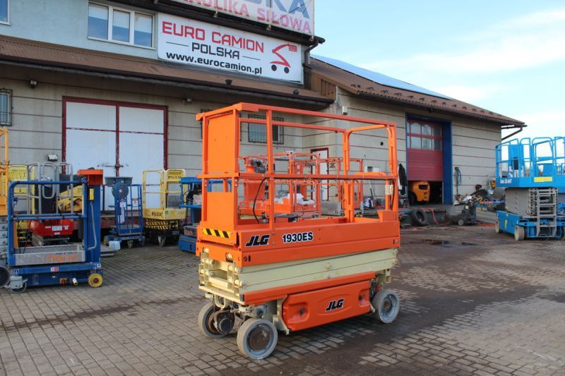 Podnośnik nożycowy elektryczny 8 m JLG 1930 ES - Ngritës gërshërë: foto 1 Podnośnik nożycowy elektryczny 8 m JLG 1930 ES - Ngritës gërshërë: foto 1