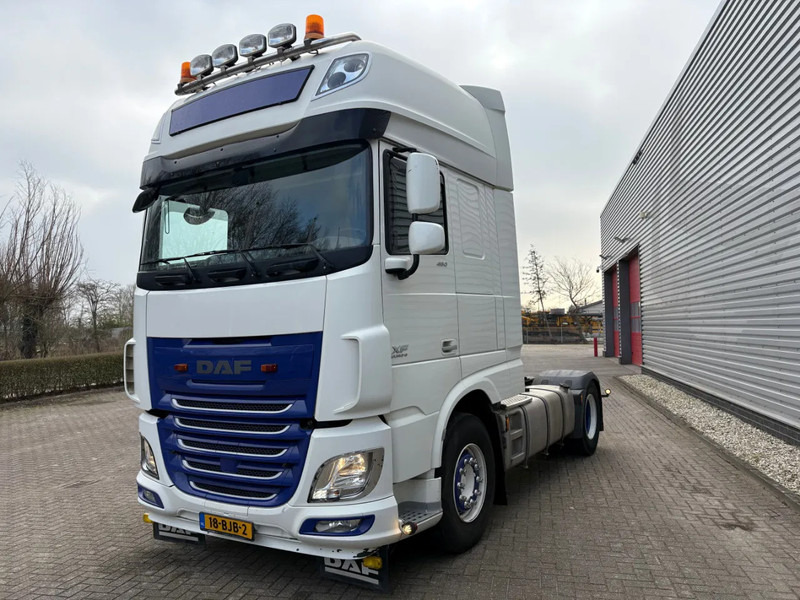 DAF XF 460 4x2 / ADR I II III KLASSE / HOLLAND TRUCK / APK - TUV JANUARI 2026 - Gjysmë-kamion: foto 2 DAF XF 460 4x2 / ADR I II III KLASSE / HOLLAND TRUCK / APK - TUV JANUARI 2026 - Gjysmë-kamion: foto 2