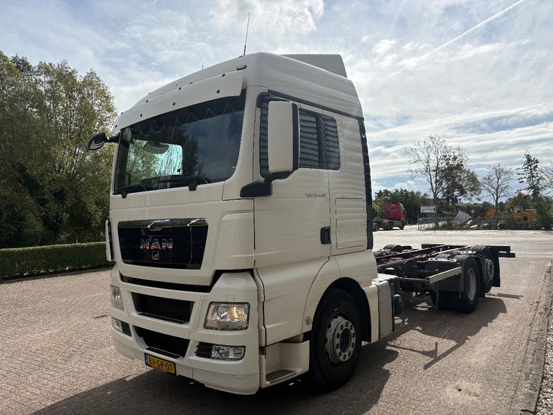 MAN TGX 26.400 / 6x2-2 LL / TUV - APK DECEMBER 2025 / - Kamion kabinë-shasi: foto 2 MAN TGX 26.400 / 6x2-2 LL / TUV - APK DECEMBER 2025 / - Kamion kabinë-shasi: foto 2