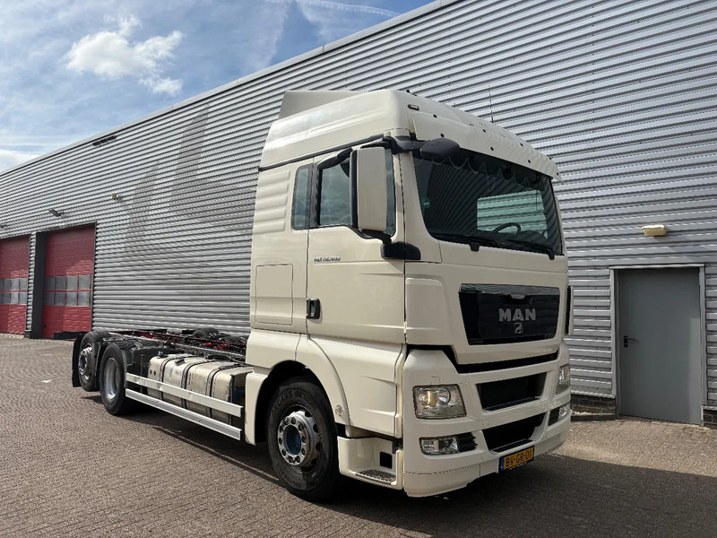 MAN TGX 26.400 / 6x2-2 LL / TUV - APK DECEMBER 2025 / - Kamion kabinë-shasi: foto 1 MAN TGX 26.400 / 6x2-2 LL / TUV - APK DECEMBER 2025 / - Kamion kabinë-shasi: foto 1