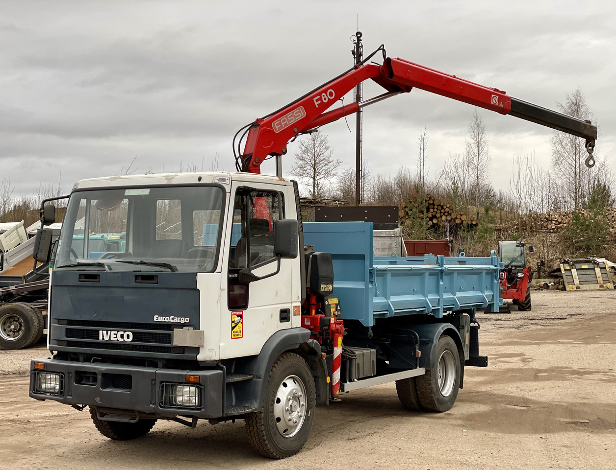 IVECO EUROCARGO - Kamion me vinç: foto 3 IVECO EUROCARGO - Kamion me vinç: foto 3