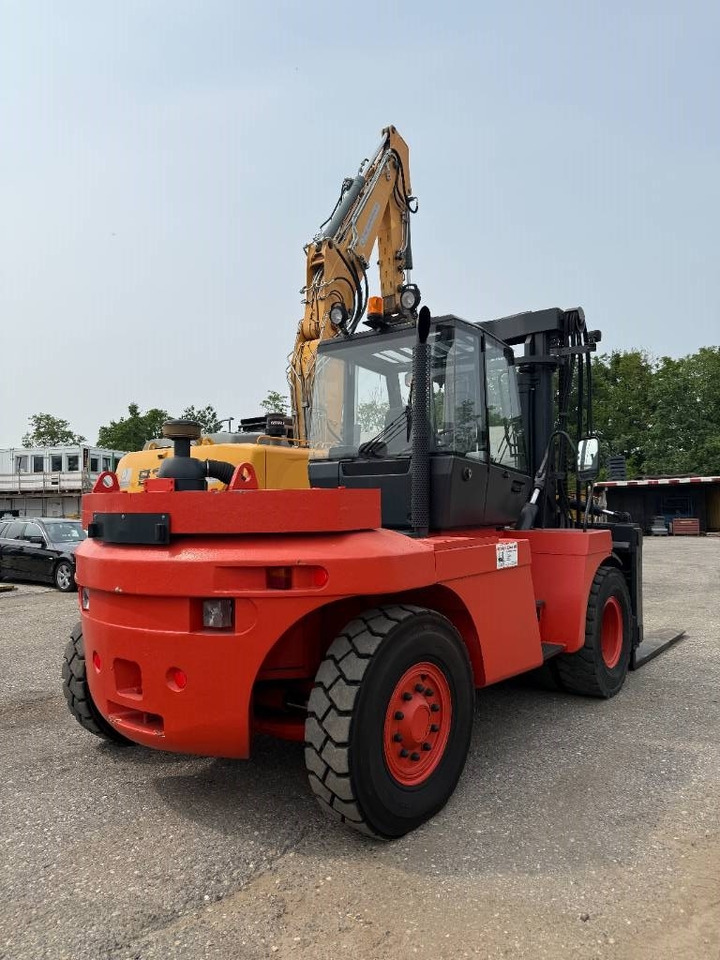 Linde H 150 D - Pirun më naftë: foto 2 Linde H 150 D - Pirun më naftë: foto 2