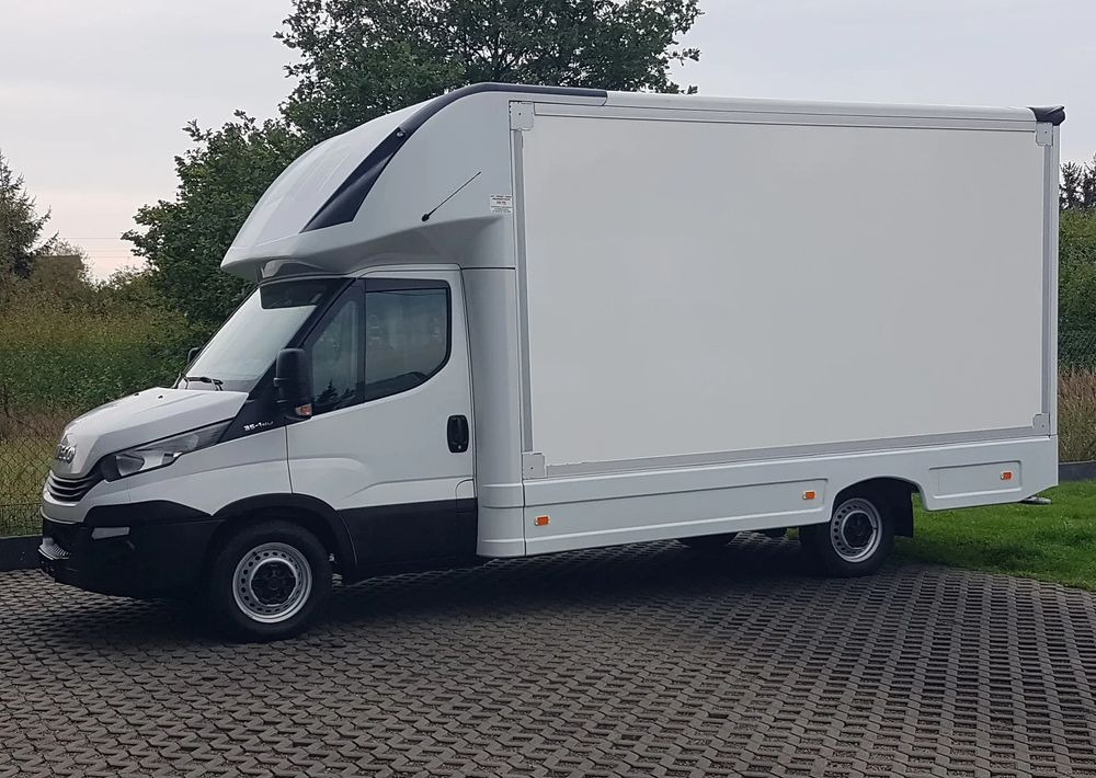 Iveco DAILY KONTENER NISKOPODŁOGOWY 4,31x2,24x2,43 FOODTRUCK SKLEP KAMPER KLIMA BAR KONIOWÓZ - Kamioncine me kontinier: foto 2 Iveco DAILY KONTENER NISKOPODŁOGOWY 4,31x2,24x2,43 FOODTRUCK SKLEP KAMPER KLIMA BAR KONIOWÓZ - Kamioncine me kontinier: foto 2