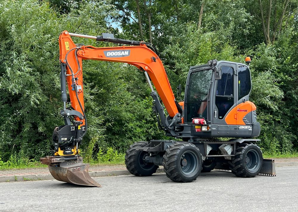 Doosan DOOSAN DX57W *ROTOTILT* 2200 Motogodzin JAK NOWA KOPARKA KOŁOWA STAN PERFEKCYJNY SPROWADZONA - Ekskavator me goma: foto 1 Doosan DOOSAN DX57W *ROTOTILT* 2200 Motogodzin JAK NOWA KOPARKA KOŁOWA STAN PERFEKCYJNY SPROWADZONA - Ekskavator me goma: foto 1