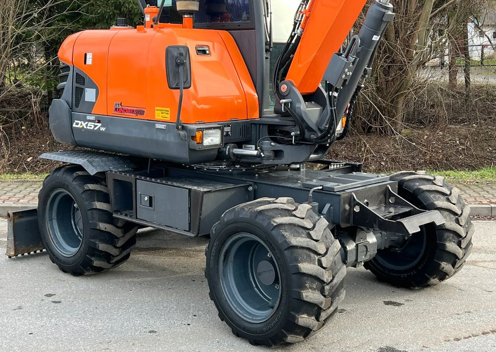 Doosan DOOSAN DX57W *ROTOTILT* 2200 Motogodzin * Jak Nowa * Sprowadzona * Stan Perfekcyjny - Ekskavator me goma: foto 5 Doosan DOOSAN DX57W *ROTOTILT* 2200 Motogodzin * Jak Nowa * Sprowadzona * Stan Perfekcyjny - Ekskavator me goma: foto 5