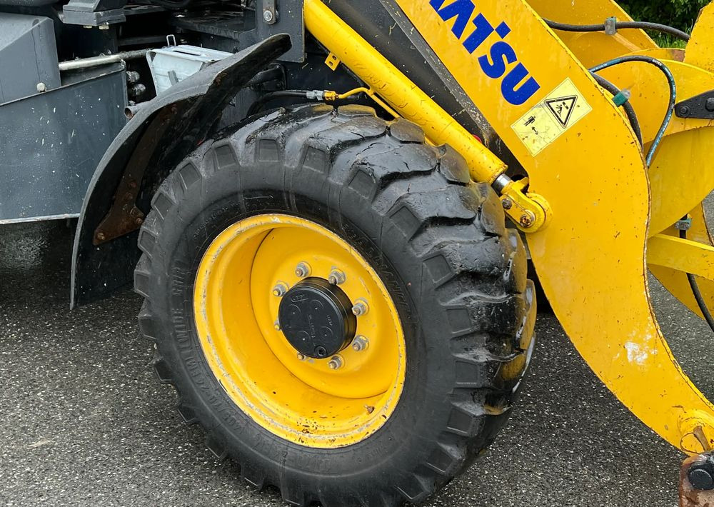 Komatsu Ładowarka KOMATSU WA 90 STAN IDEALNY - Fadrom me goma: foto 5 Komatsu Ładowarka KOMATSU WA 90 STAN IDEALNY - Fadrom me goma: foto 5