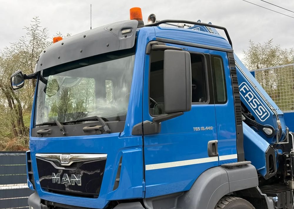 MAN * MAN 18.440 TGS * 4x4 * HDS Fassi F215 * Sprowadzony * 95 000 KM ! * Stan Jak Nowy - Kamion me karroceri të hapur, Kamion me vinç: foto 4 MAN * MAN 18.440 TGS * 4x4 * HDS Fassi F215 * Sprowadzony * 95 000 KM ! * Stan Jak Nowy - Kamion me karroceri të hapur, Kamion me vinç: foto 4