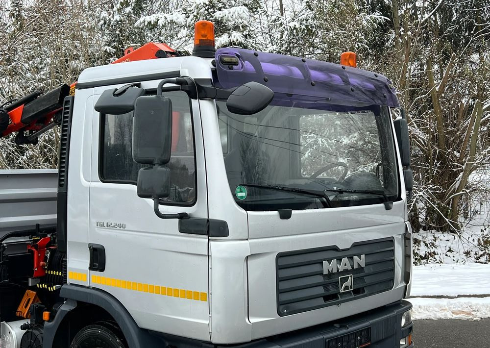 MAN MAN TGL 12-240 Kiper Wywrotka 4x2 Kran PALFINGER PK 12500 BARDZO DOBRY STAN - Kamion vetëshkarkues: foto 4 MAN MAN TGL 12-240 Kiper Wywrotka 4x2 Kran PALFINGER PK 12500 BARDZO DOBRY STAN - Kamion vetëshkarkues: foto 4