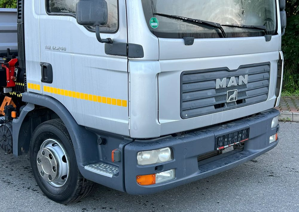 MAN MAN TGL 12-240 Kiper Wywrotka 4x2 Kran PALFINGER PK 12500 BARDZO DOBRY STAN - Kamion vetëshkarkues: foto 3 MAN MAN TGL 12-240 Kiper Wywrotka 4x2 Kran PALFINGER PK 12500 BARDZO DOBRY STAN - Kamion vetëshkarkues: foto 3