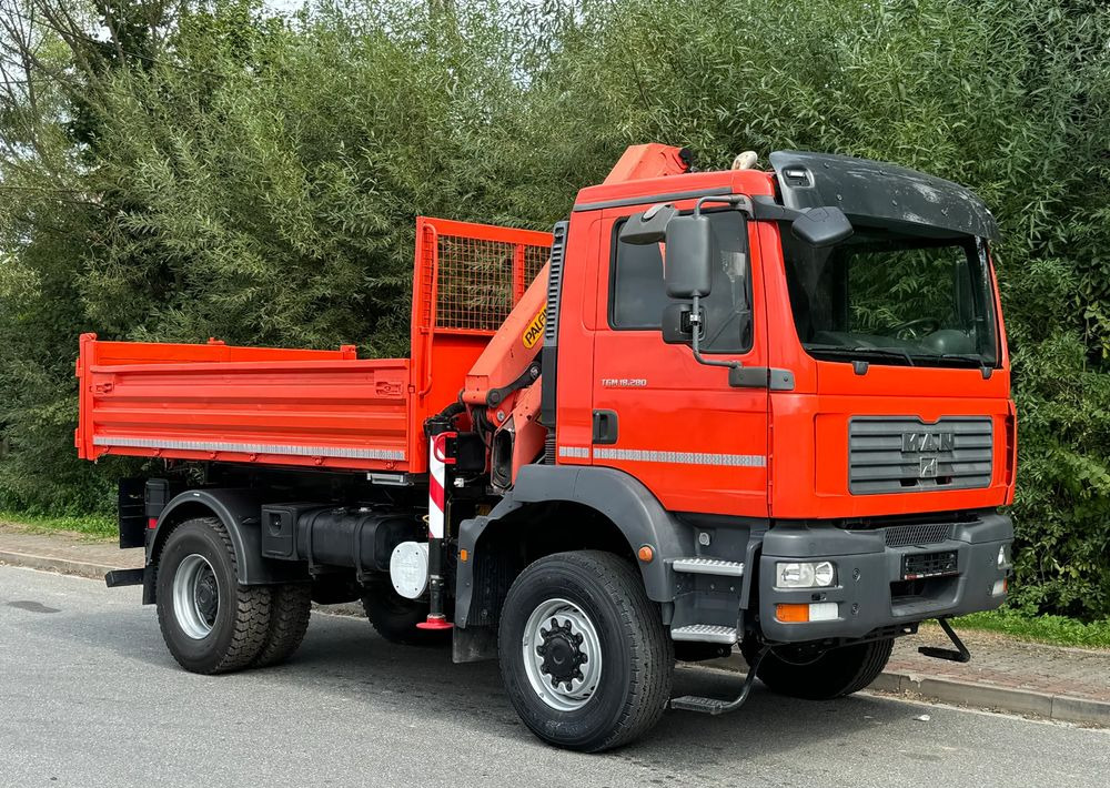 MAN TGM 18-280 MAN 4x4 HDS PALFINGER 105 KIPER WYWROTKA MEILLER BARDZO DOBRY STAN - Kamion vetëshkarkues: foto 2 MAN TGM 18-280 MAN 4x4 HDS PALFINGER 105 KIPER WYWROTKA MEILLER BARDZO DOBRY STAN - Kamion vetëshkarkues: foto 2