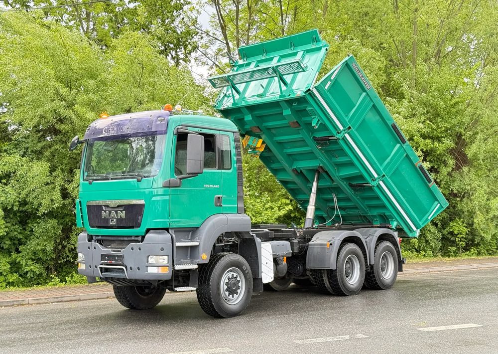 MAN * TGS 26.440 MAN * Kiper / Wywrotka * 6x6 * Sprowadzona * Bordmatik * Stan Perfekcyjny - Kamion vetëshkarkues: foto 1 MAN * TGS 26.440 MAN * Kiper / Wywrotka * 6x6 * Sprowadzona * Bordmatik * Stan Perfekcyjny - Kamion vetëshkarkues: foto 1