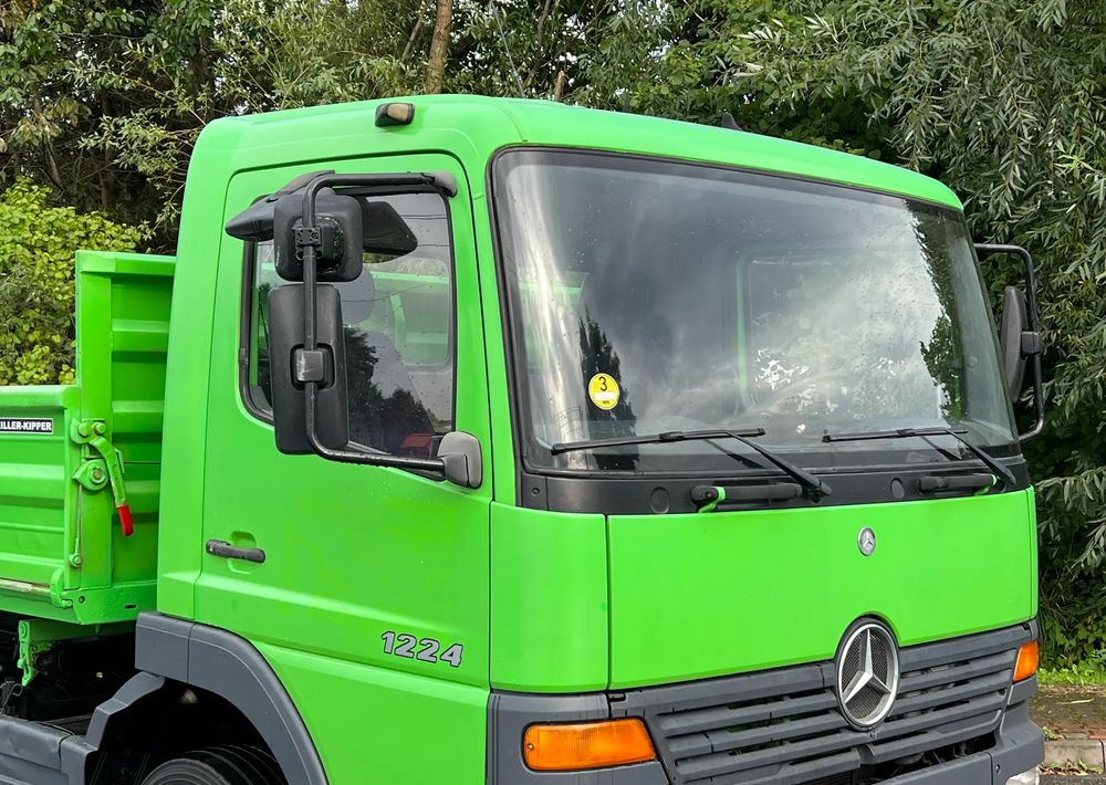 Mercedes-Benz * MERCEDES ATEGO 1224 KIPER * WYWROTKA MEILLER x3 BARDZO DOBRY STAN - Kamion vetëshkarkues: foto 4 Mercedes-Benz * MERCEDES ATEGO 1224 KIPER * WYWROTKA MEILLER x3 BARDZO DOBRY STAN - Kamion vetëshkarkues: foto 4