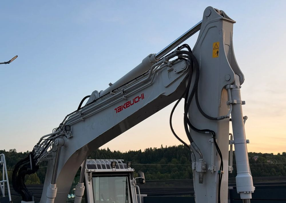 Takeuchi * Koparka Gąsienicowa * TAKEUCHI TB2150R 5100 MTH * Sprowadzona * Bardzo Dobry Stan - Ekskavator me zinxhirë: foto 3 Takeuchi * Koparka Gąsienicowa * TAKEUCHI TB2150R 5100 MTH * Sprowadzona * Bardzo Dobry Stan - Ekskavator me zinxhirë: foto 3