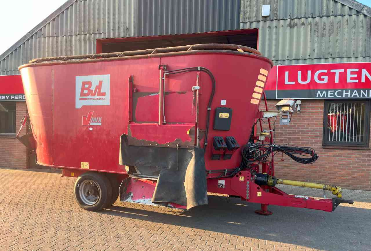BVL V-Mix 20H-2S voermengwagen voermachines - Vagon për përzierjen e foragjereve: foto 2 BVL V-Mix 20H-2S voermengwagen voermachines - Vagon për përzierjen e foragjereve: foto 2