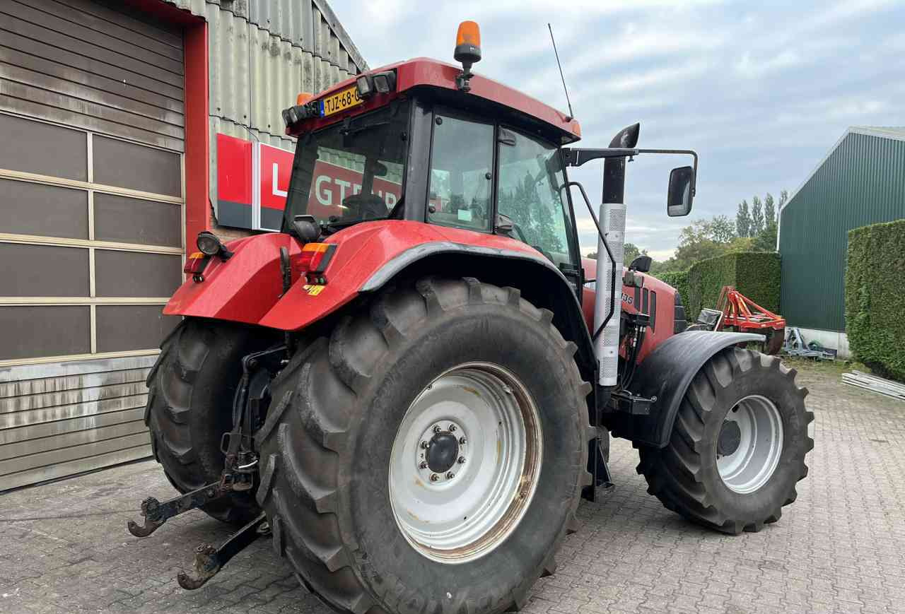 Case-IH CVX 1135 Tractoren - Traktor: foto 4 Case-IH CVX 1135 Tractoren - Traktor: foto 4
