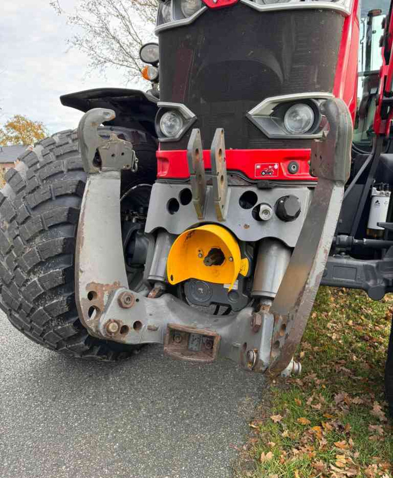 Massey Ferguson 7715S Dyna-6 Efficient Tractoren - Traktor: foto 5 Massey Ferguson 7715S Dyna-6 Efficient Tractoren - Traktor: foto 5