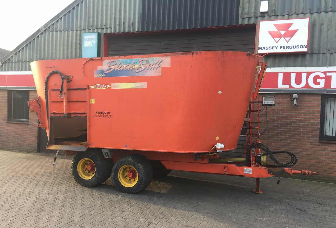 Seko VML 200 voermengwagen *Verkocht/sold* - Vagon për përzierjen e foragjereve: foto 2 Seko VML 200 voermengwagen *Verkocht/sold* - Vagon për përzierjen e foragjereve: foto 2