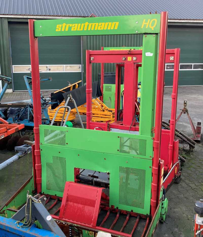 Strautmann HQ 3800 kuilsnijder voermachines - Pajisje silose: foto 1 Strautmann HQ 3800 kuilsnijder voermachines - Pajisje silose: foto 1