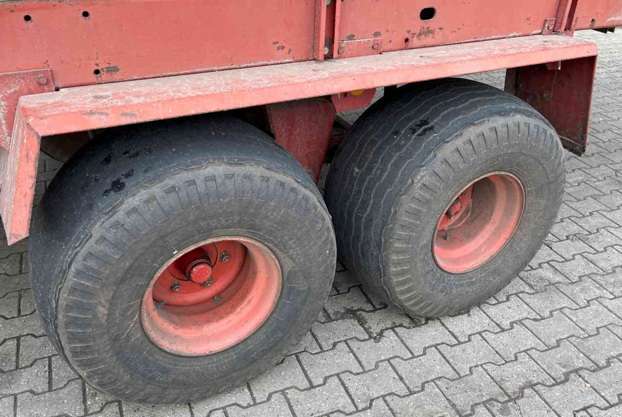 Strautmann Super Vitesse Opraapwagen, ladewagen, weidebouwmachines - Vagon vetëngarkues: foto 5 Strautmann Super Vitesse Opraapwagen, ladewagen, weidebouwmachines - Vagon vetëngarkues: foto 5