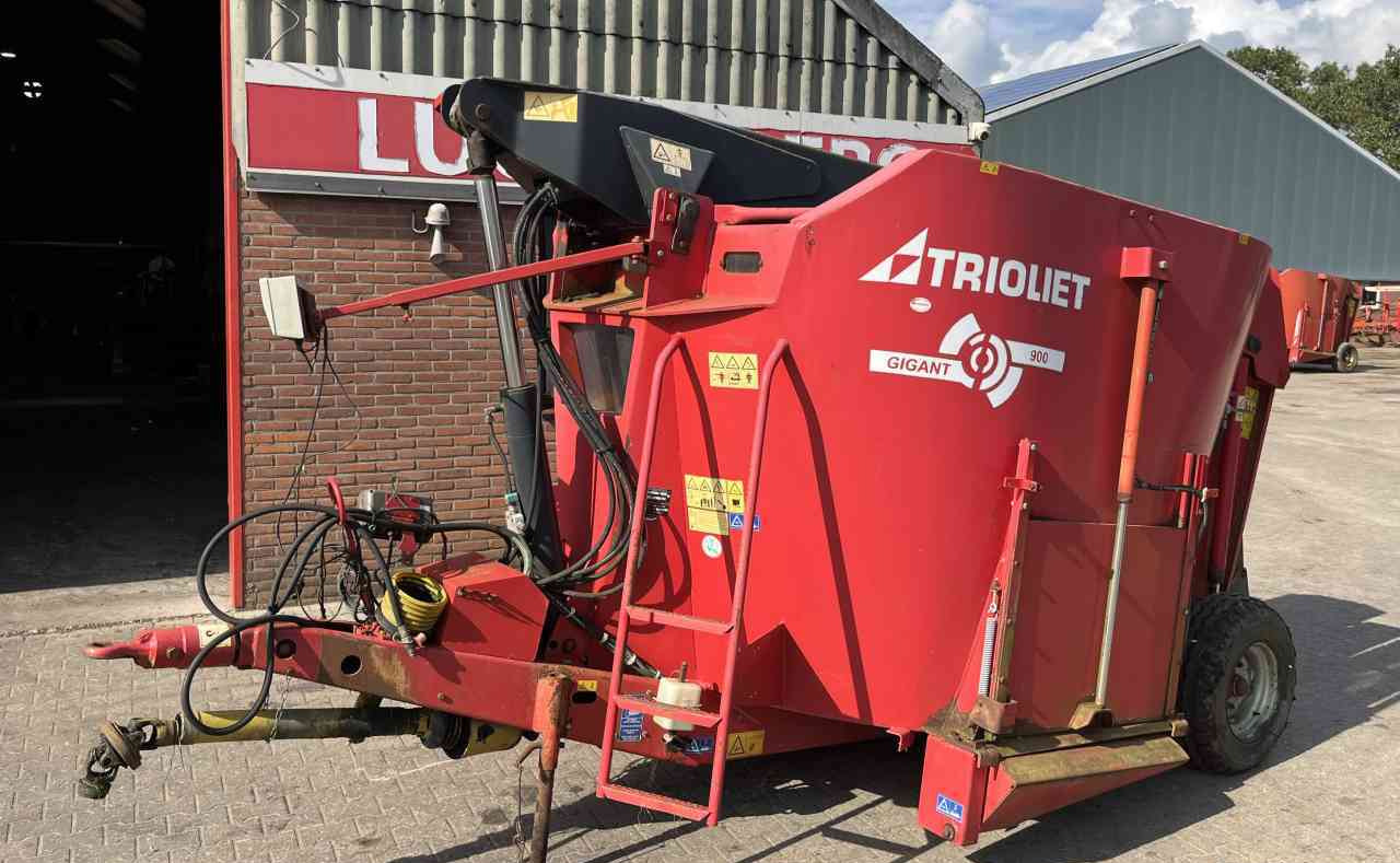 Trioliet Gigant 900 voermengwagen *Verkocht/sold* - Vagon për përzierjen e foragjereve: foto 1 Trioliet Gigant 900 voermengwagen *Verkocht/sold* - Vagon për përzierjen e foragjereve: foto 1
