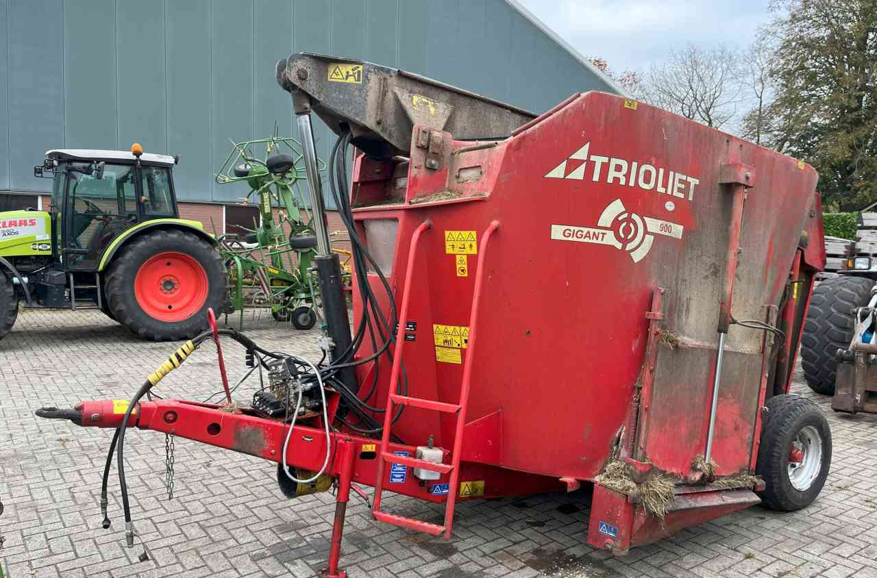Trioliet Gigant 900 voermengwagen *Verkocht/sold* - Vagon për përzierjen e foragjereve: foto 1 Trioliet Gigant 900 voermengwagen *Verkocht/sold* - Vagon për përzierjen e foragjereve: foto 1