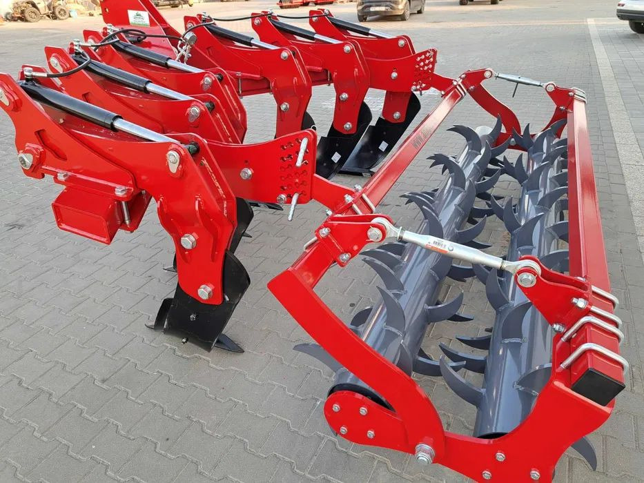Głębosz AMJ Agro 6 łap non-stop hydrauliczne zabezpieczenie LEASING - Plug për punime të thella: foto 1 Głębosz AMJ Agro 6 łap non-stop hydrauliczne zabezpieczenie LEASING - Plug për punime të thella: foto 1