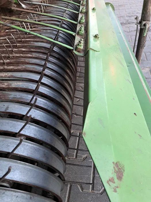 Krone 1250 Round Pack - Dengmbledhëse e rrumbullakët: foto 3 Krone 1250 Round Pack - Dengmbledhëse e rrumbullakët: foto 3